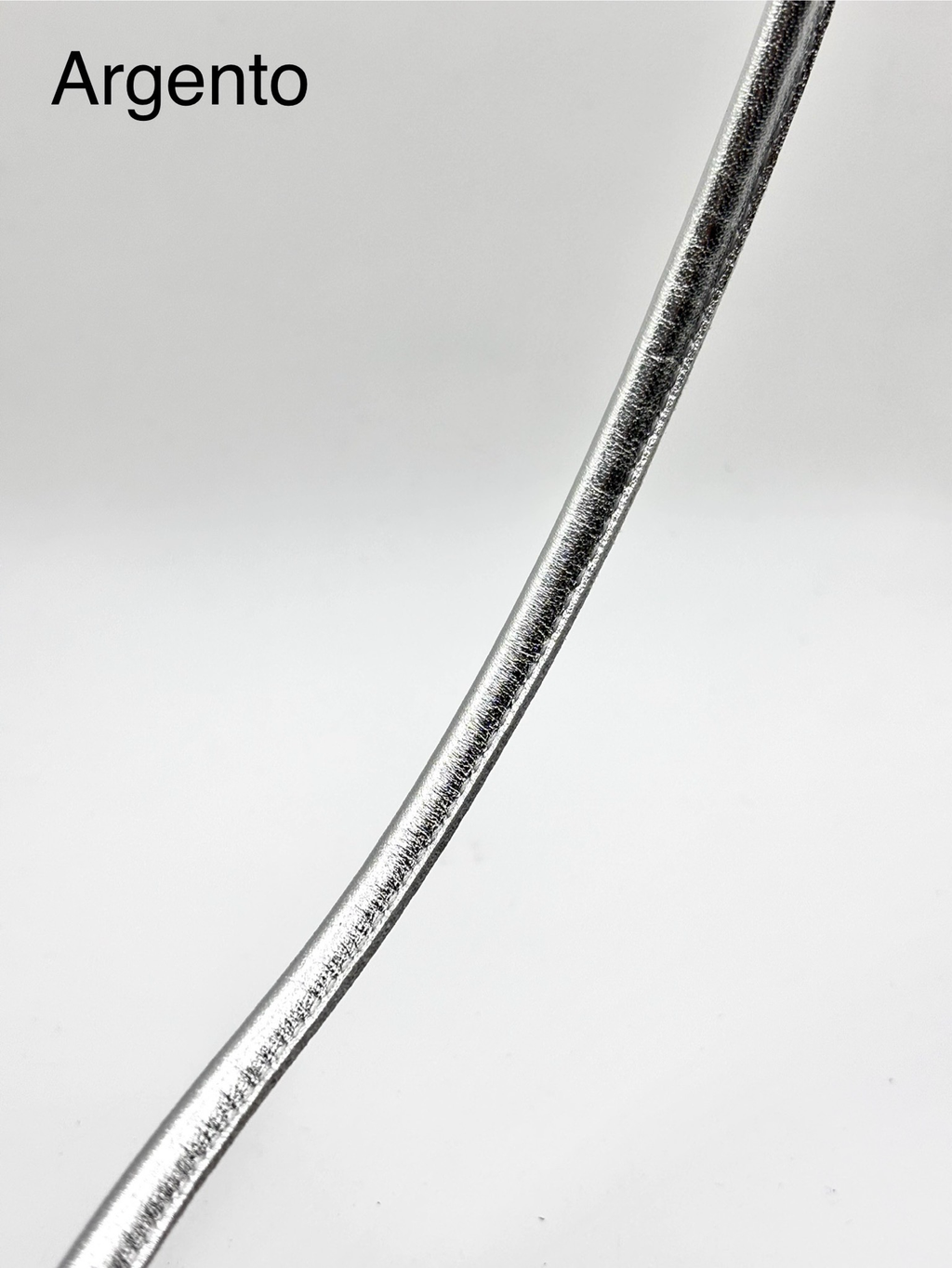 Tubolare in pelle cucito 4mm/8mm