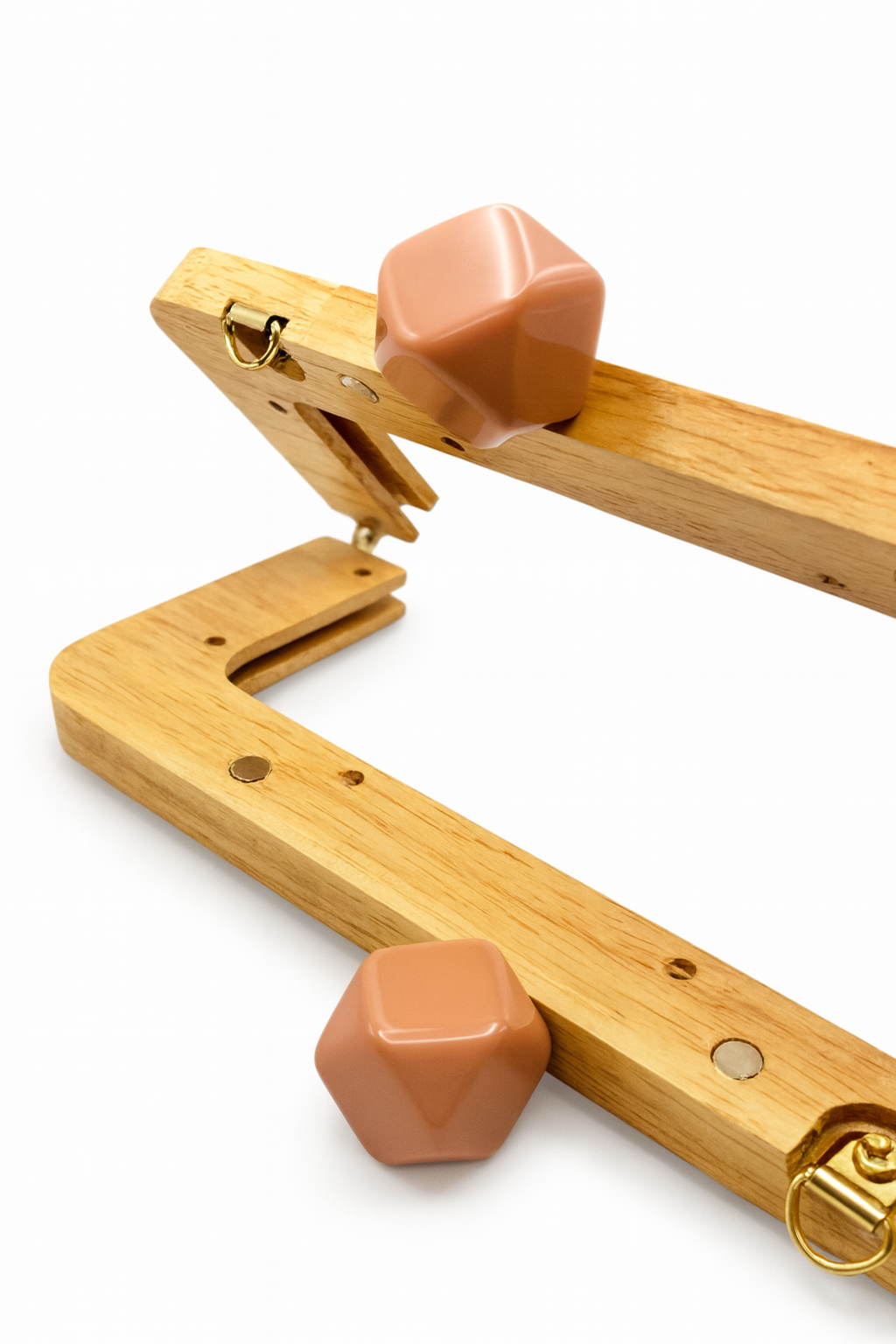 Cerniera in legno